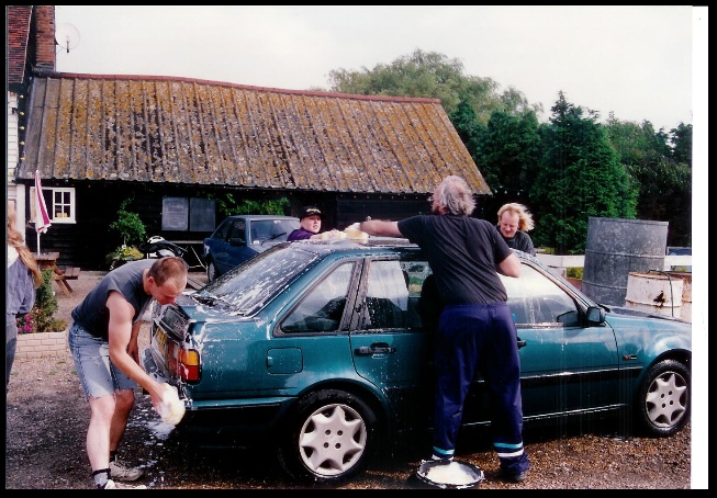 640x440 pixels (155K)